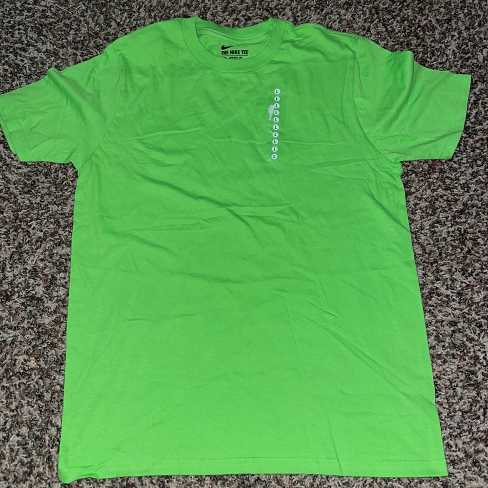Brand new Nike youth large shirt
